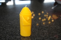 Bienenrelief Stumpenkerze 100% Bienenwachs