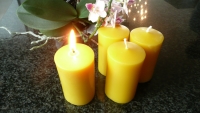 Mittlere Stumpenkerzen 100% Bienenwachs ( Stckpreis )