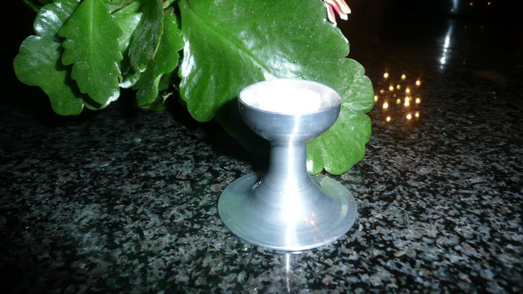 Kleiner Brenner ( Dochthalter ) fr Schmelzlichter 4,3 cm hoch