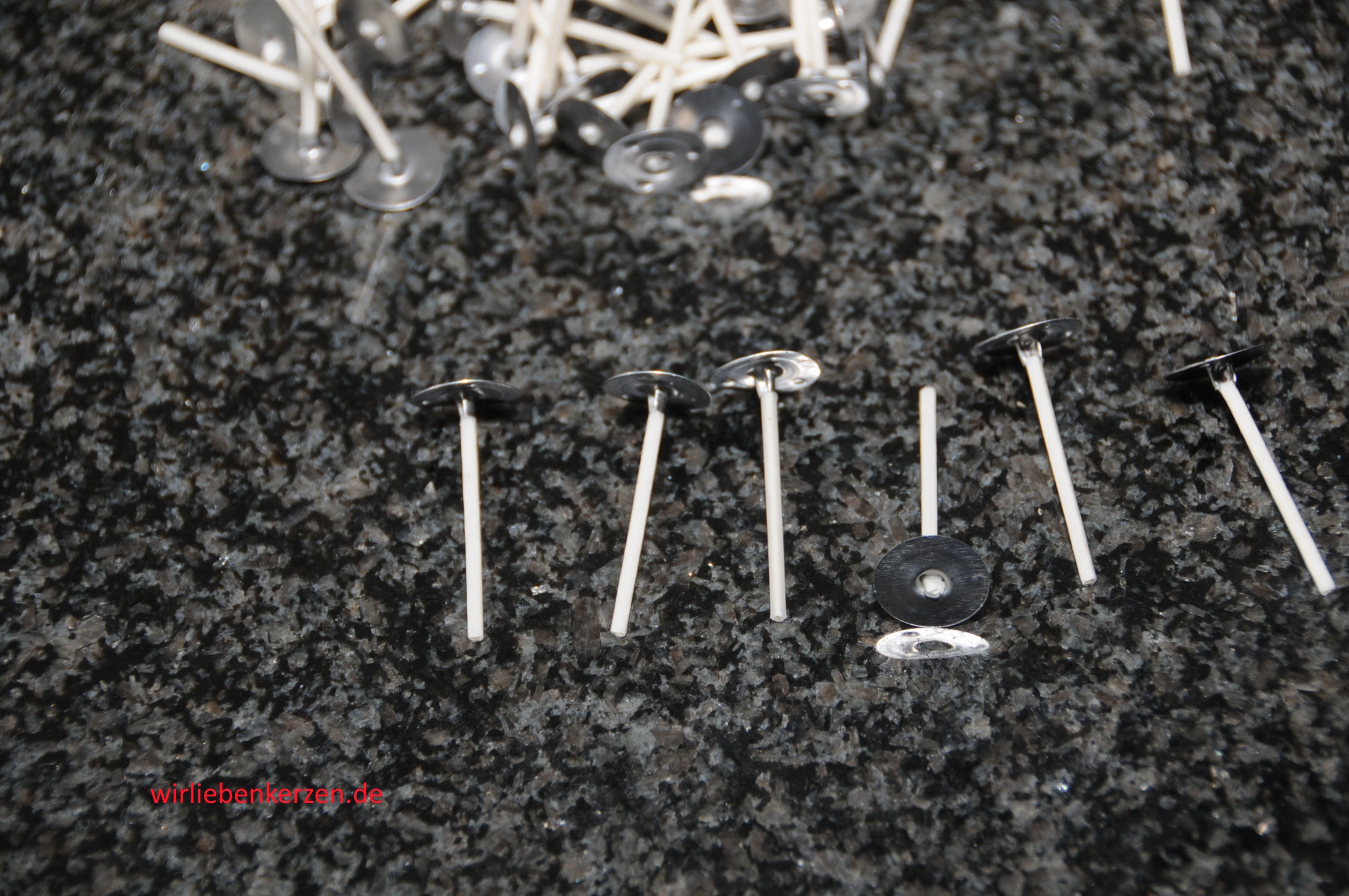 Teelichtdochte RD 0 gewachst 30 mm mit 15mm Fu von Schreiber