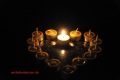 50 Teelichte ohne H�llen ( mit 3 Teelichtgl�sern ) handgegossen 100% Bienenwachs