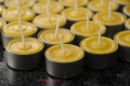 30 Teelichte 30 goldfarbene Hllen 100% Bienenwachs